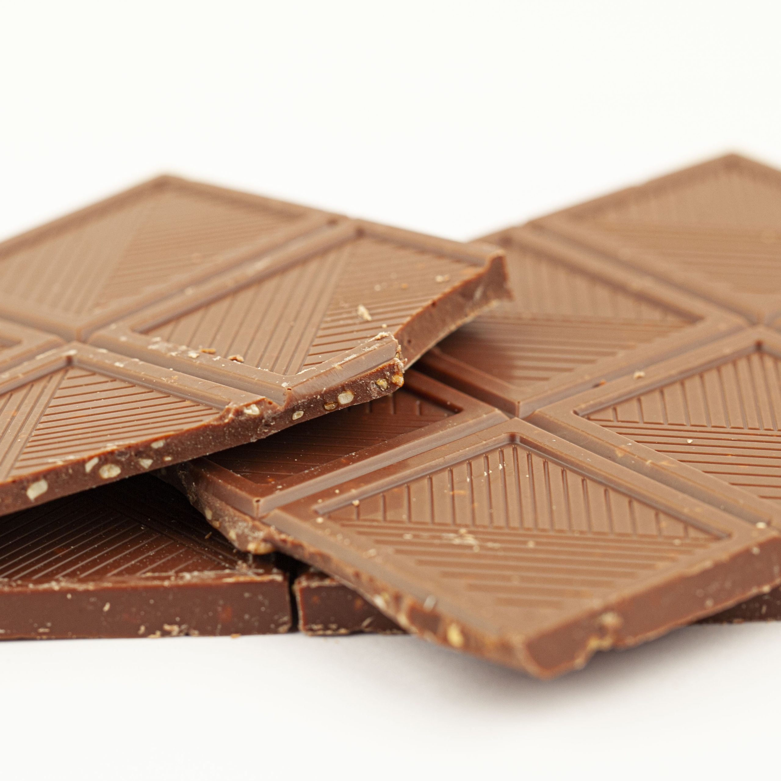 TABLETTE CHOCOLAT LAIT ET NOISETTES