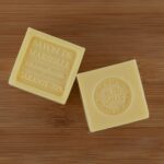 60394-savon-chevrefeuille-cube100gr-scaled-1.jpg